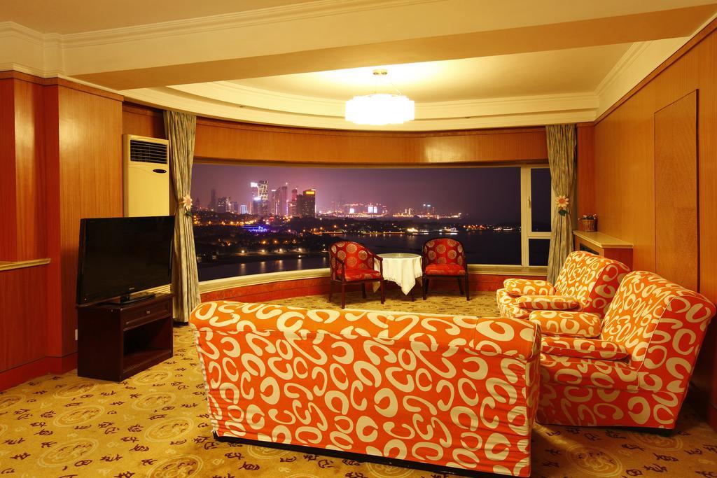 Donghai Grand Hotel Κινκντάο Δωμάτιο φωτογραφία
