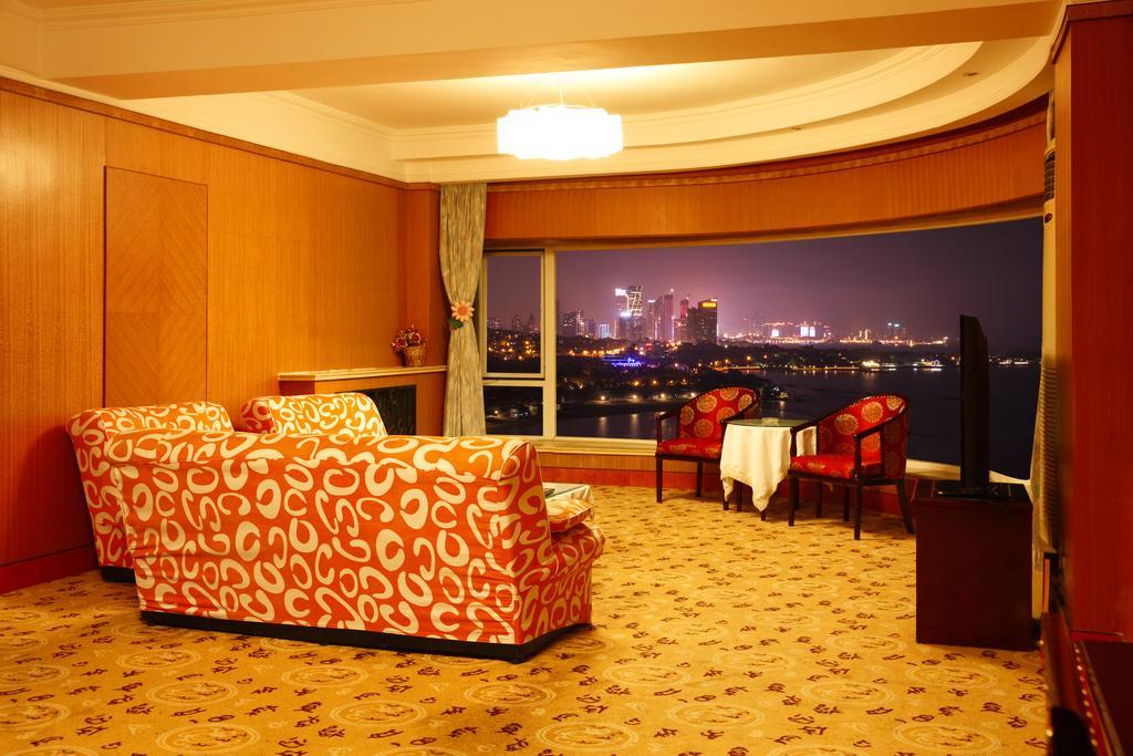 Donghai Grand Hotel Κινκντάο Εξωτερικό φωτογραφία
